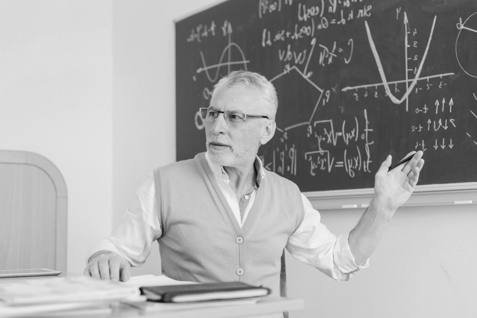 Financial learning materials and study resources